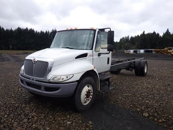 Main image International 4300